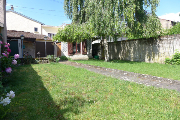 Offres de vente Maison de village Blénod-lès-Pont-à-Mousson 54700